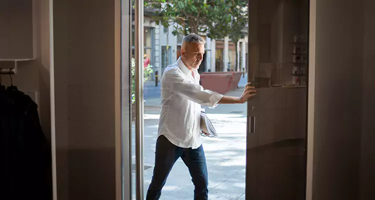 Track Cleaning and Repair for Stuck Doors in Ruskin, FL